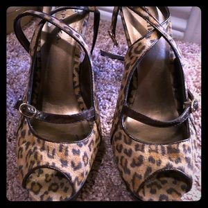 Cheetah print heels size 8